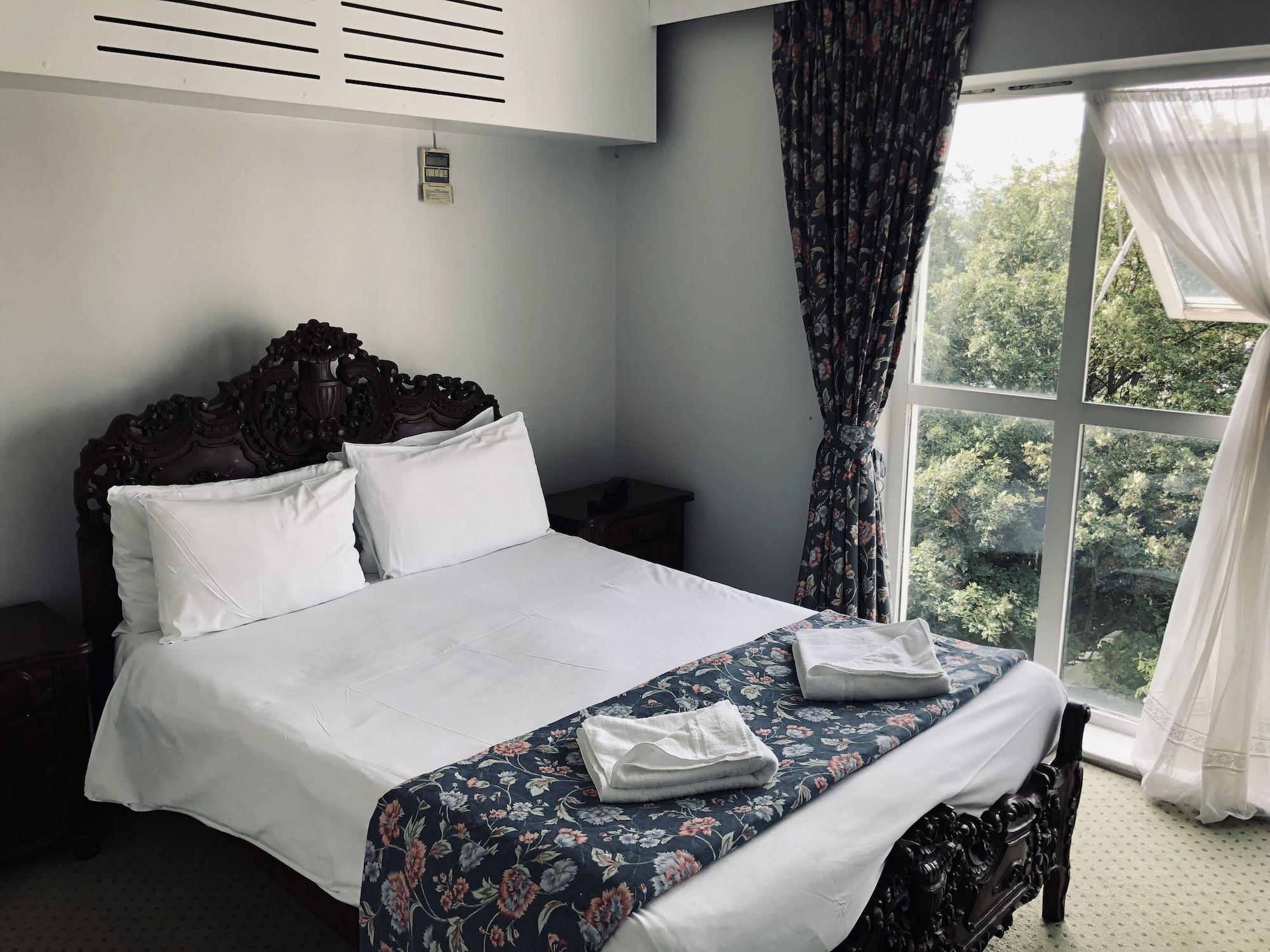 My Place Hotel Лондон Екстер'єр фото